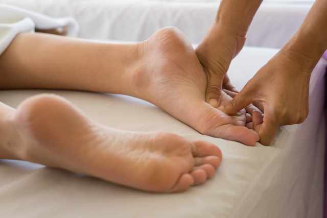 Massage plantaire : Tout savoir